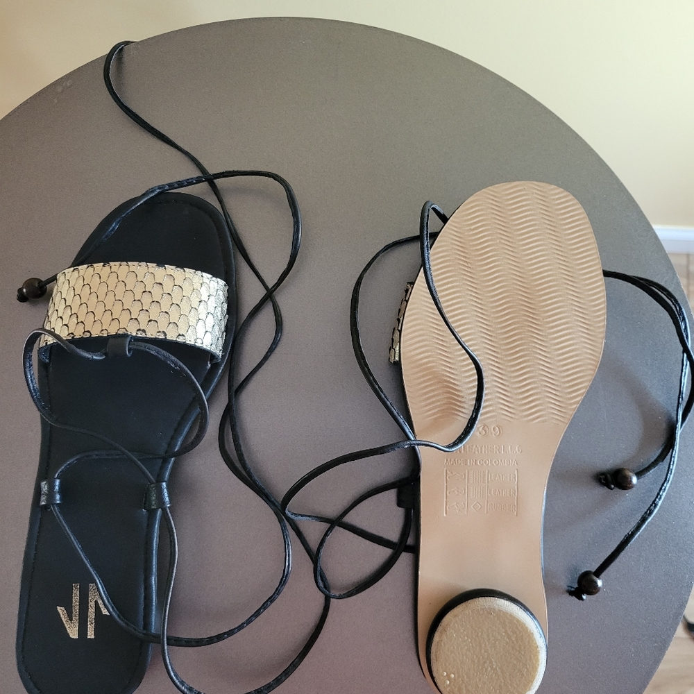 Brand new women's flat sandals